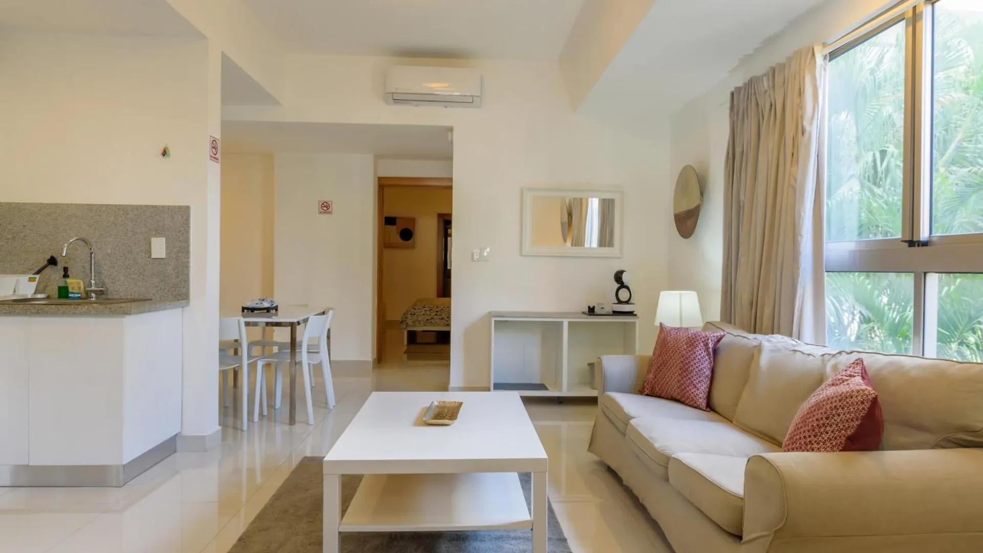 Escape Apartments, Balcony, Pool & Gym In La Julia Santo Domingo 0*,  Dominican Republic