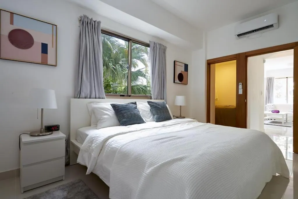 Escape Apartments, Balcony, Pool & Gym In La Julia Santo Domingo 0*,  Dominican Republic
